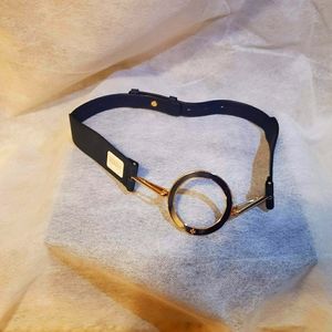 Tory Burch Enamel O-ring belt size xs